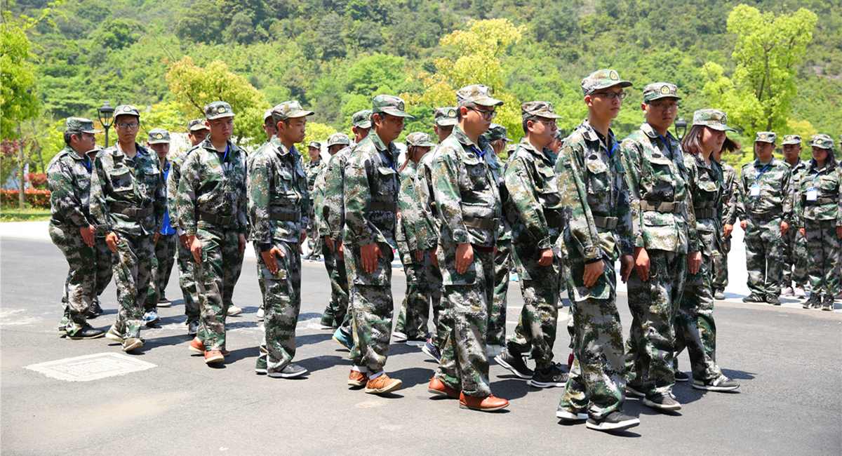 世騰軍訓，走進員工的內(nèi)心